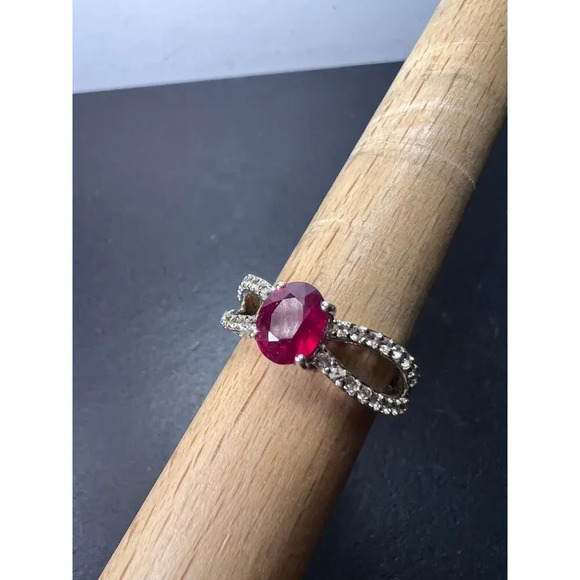 Ruby and zircon crisscross sterling silver ring size 9 - Picture 3 of 10